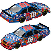 KYLE BUSCH 18 SNICKERS FLASHCOAT SILVER 2011